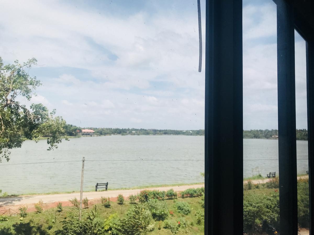Lake City Resort אנוראדפורה מראה חיצוני תמונה